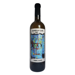 Een foto van een fles "Kambrium 2021", 1 van de wijnen van wijnmakeres Dobrá Vinice