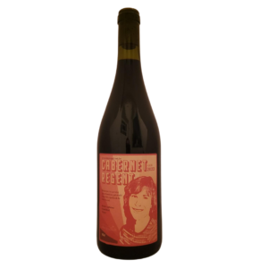 Foto van een 75cl fles "Regent Cabernet Rood 2023" van wijnmaker Klein Rijselhoek