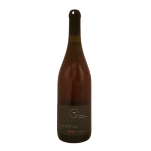 Een fles Orange Wine, Covée Just Sun 2022 van Tomas Rezny